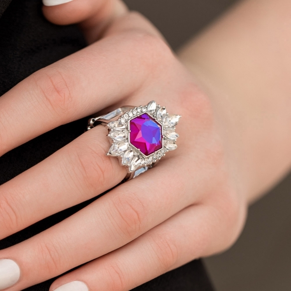 Pink iridescent ring - Picture 2 of 2